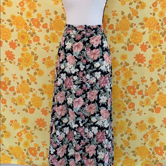 Vintage Dresses & Skirts - Cute True Vintage Pink Floral Button Down Skirt
